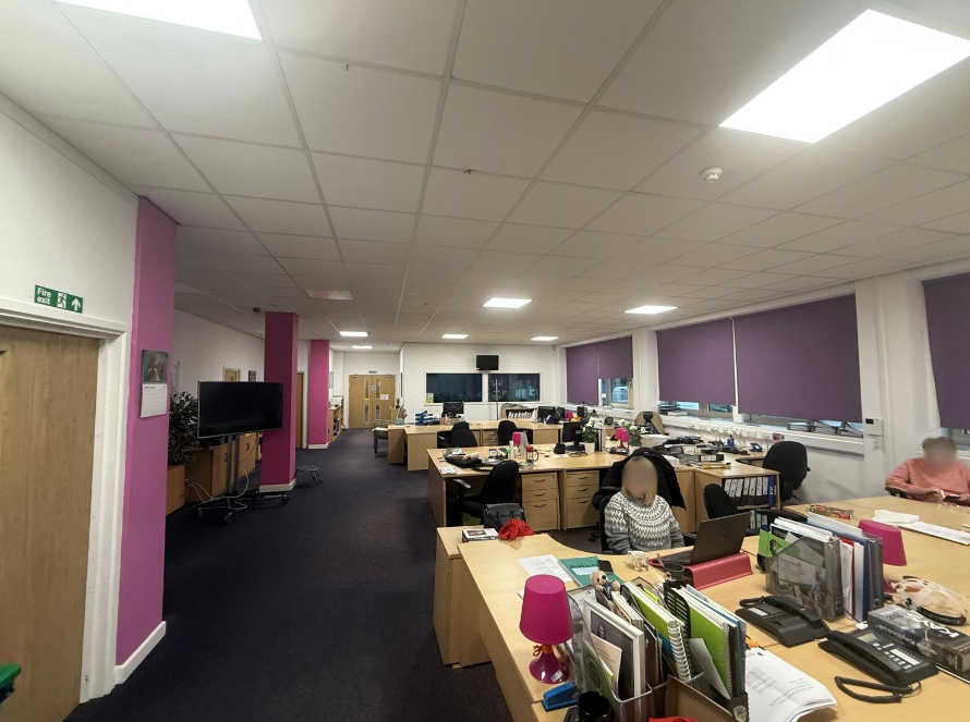 Property photo 1 of 6