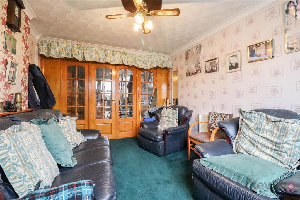 Property photo 3 of 17 Img_4147.Jpg