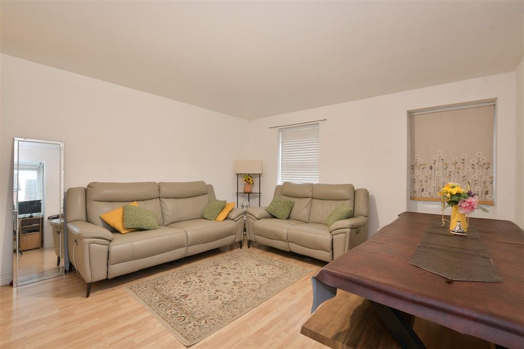 Property photo 3 of 12 Lounge/Dining Room