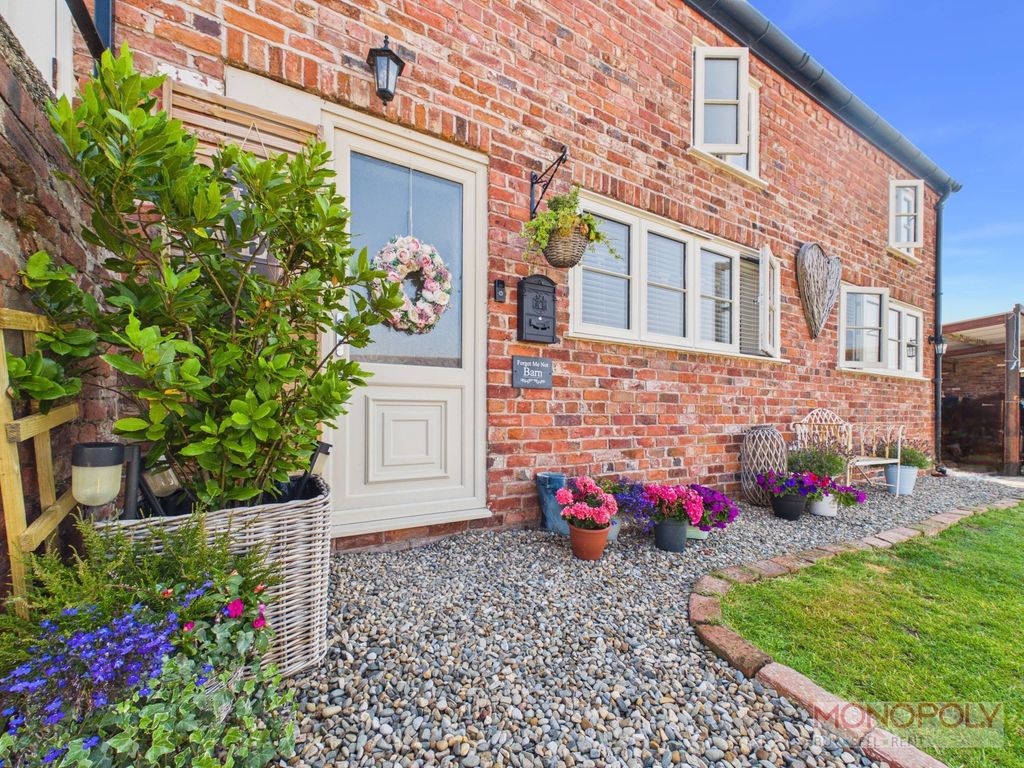 Property photo 2 of 54