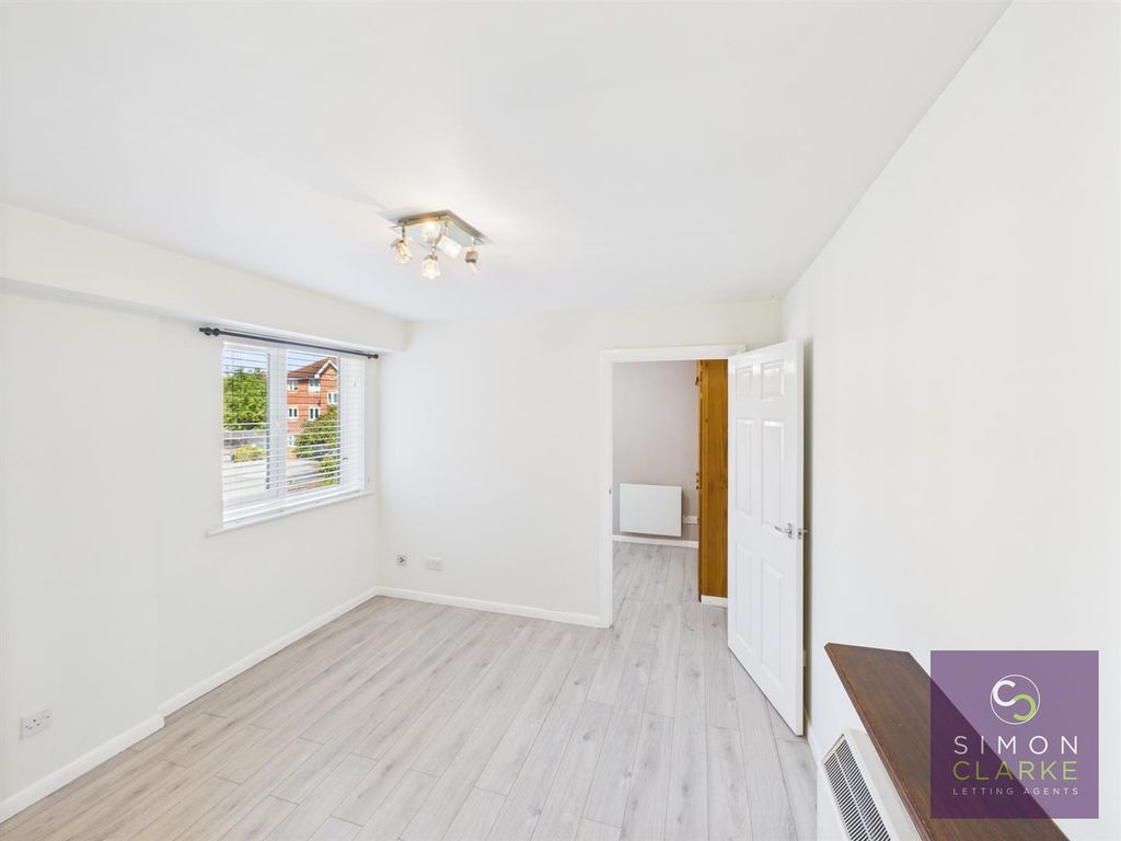 Property photo 1 of 7 Cam05425G0-Pr0037-Still007.Jpg
