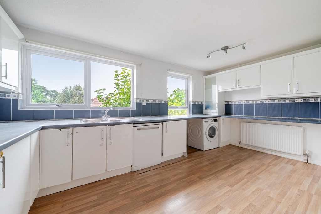 Property photo 2 of 20 1510331-13-6A8458...
