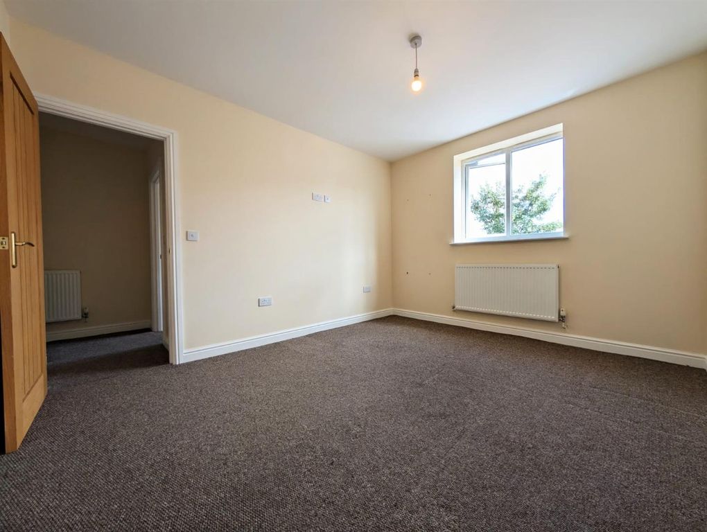 Property photo 3 of 7 Whatsapp Image 2026-08-24 At 3.06.24 Pm.Jpeg