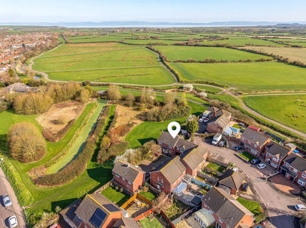 Property photo 1 of 14 Photo 3