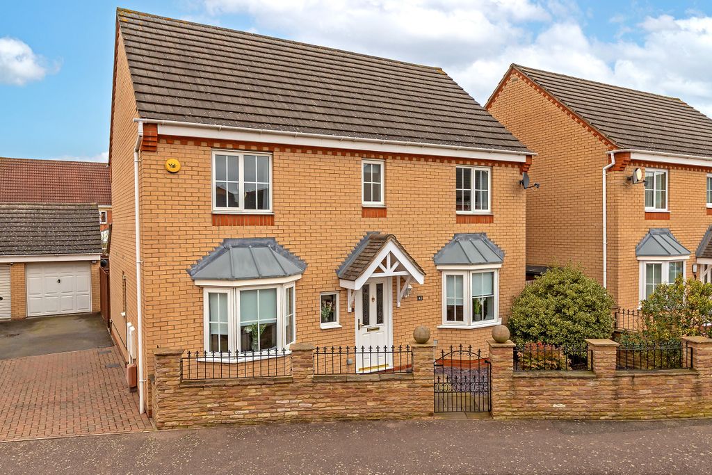 Property photo 1 of 33 43Bruneldrive-4