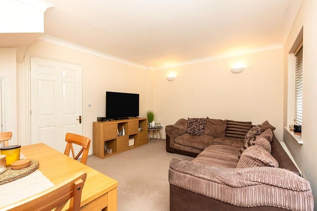 Property photo 3 of 7 Picture No. 07