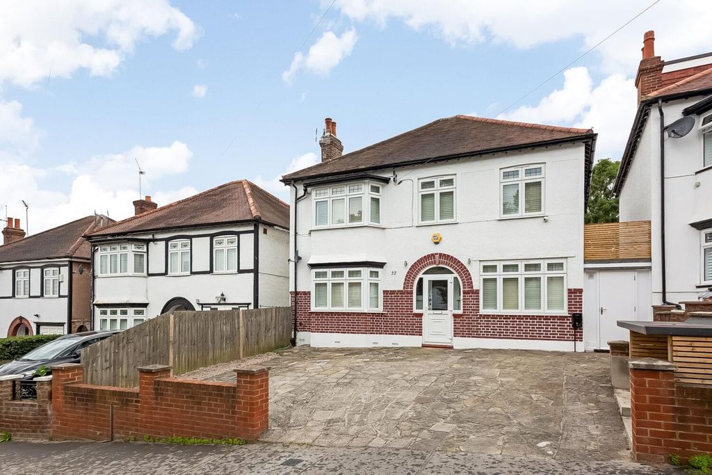 Property photo 1 of 16