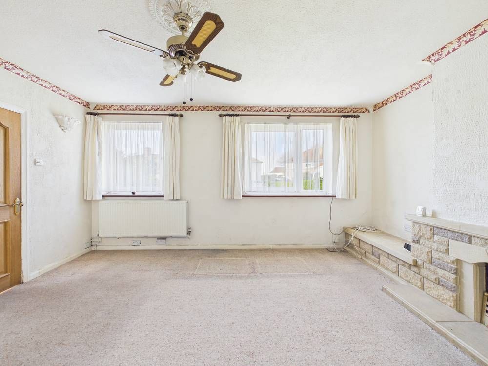 Property photo 3 of 17 Giraffe360-Still009