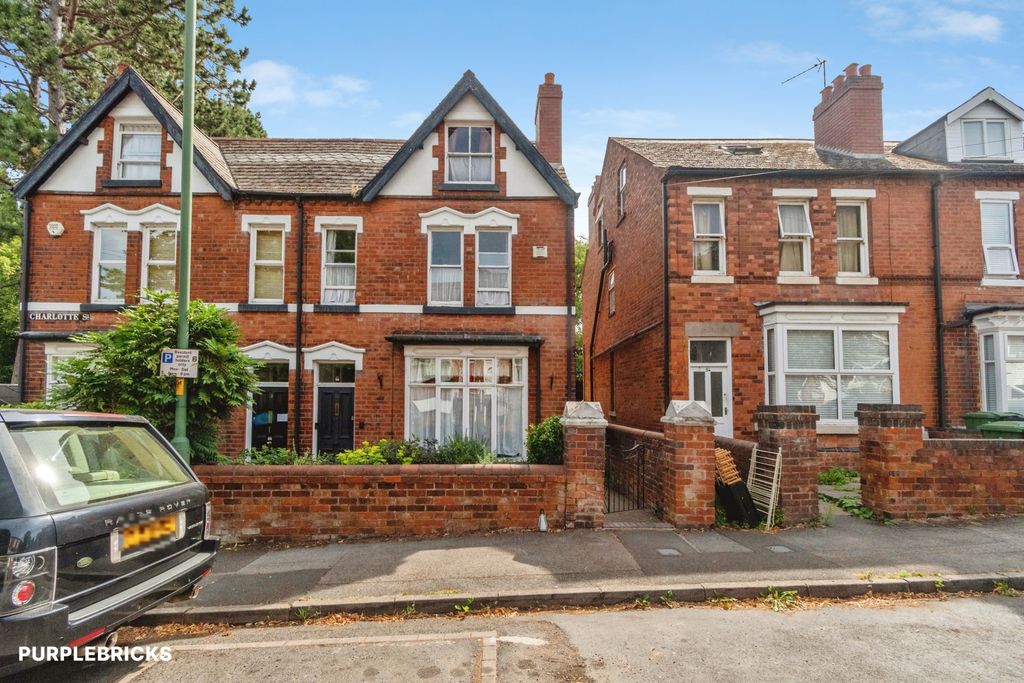 Property photo 1 of 35