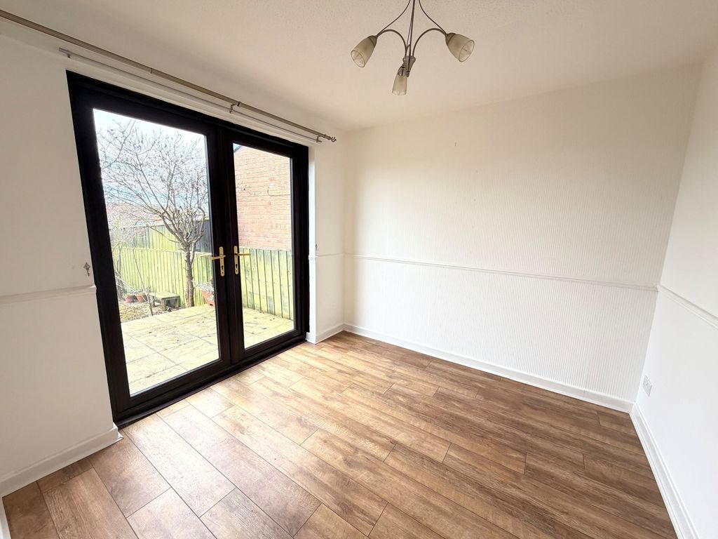 Property photo 3 of 11 Photo 3