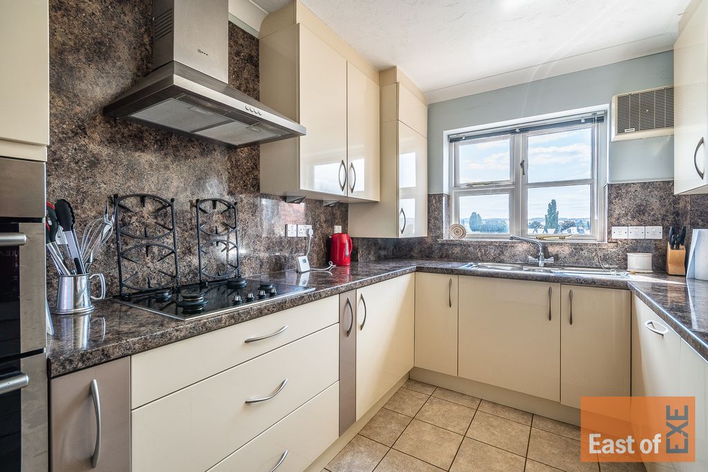 Additional image 14 of 3 bed penthouse for saleOld Mill Close, Exeter EX2