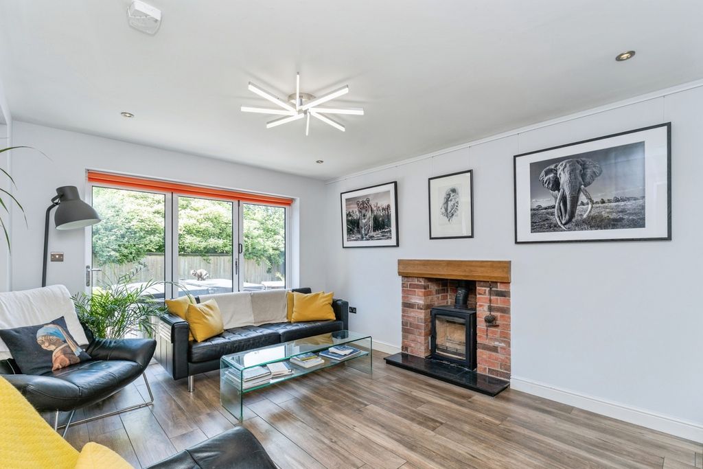 Property photo 3 of 59 Pbox-Img.Jpg