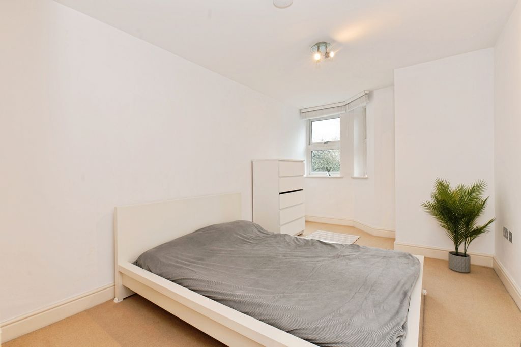 Property photo 2 of 11 Pbox-Img.Jpg