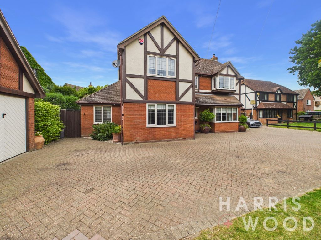 Property photo 1 of 35 5211070