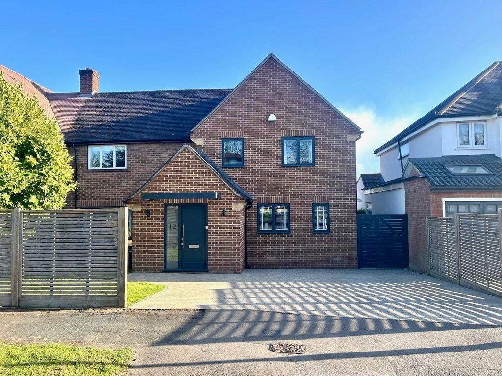 Property photo 1 of 24