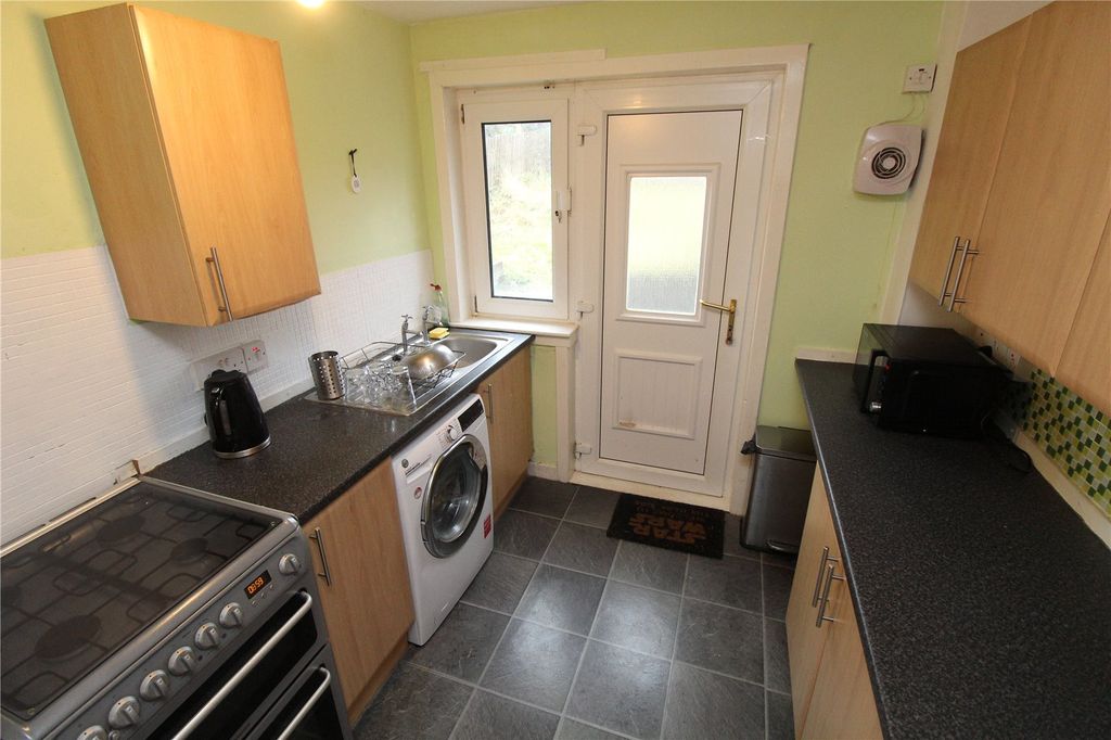 Property photo 2 of 13 Kitchen