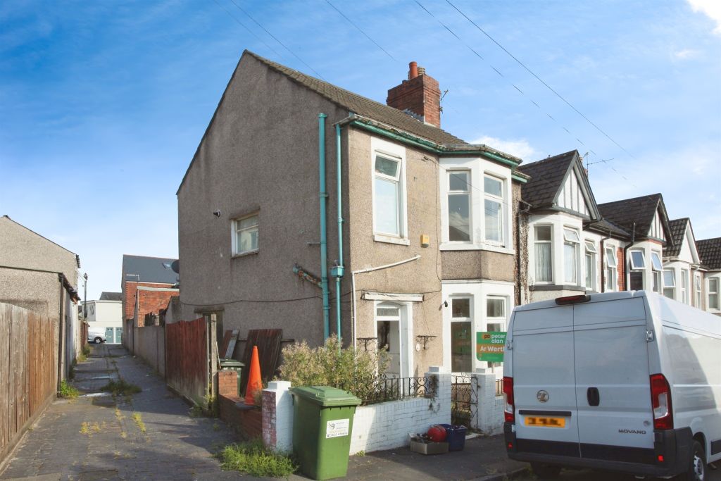 Property photo 1 of 17