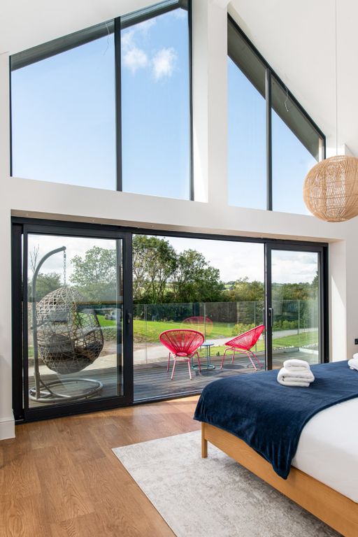 Property photo 2 of 29