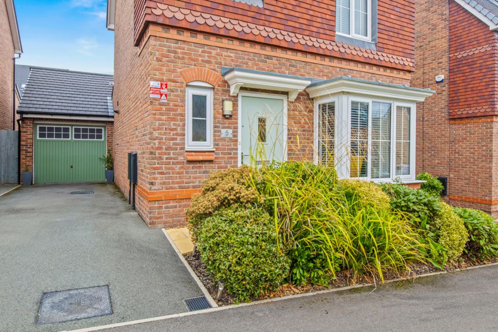 Property photo 3 of 38