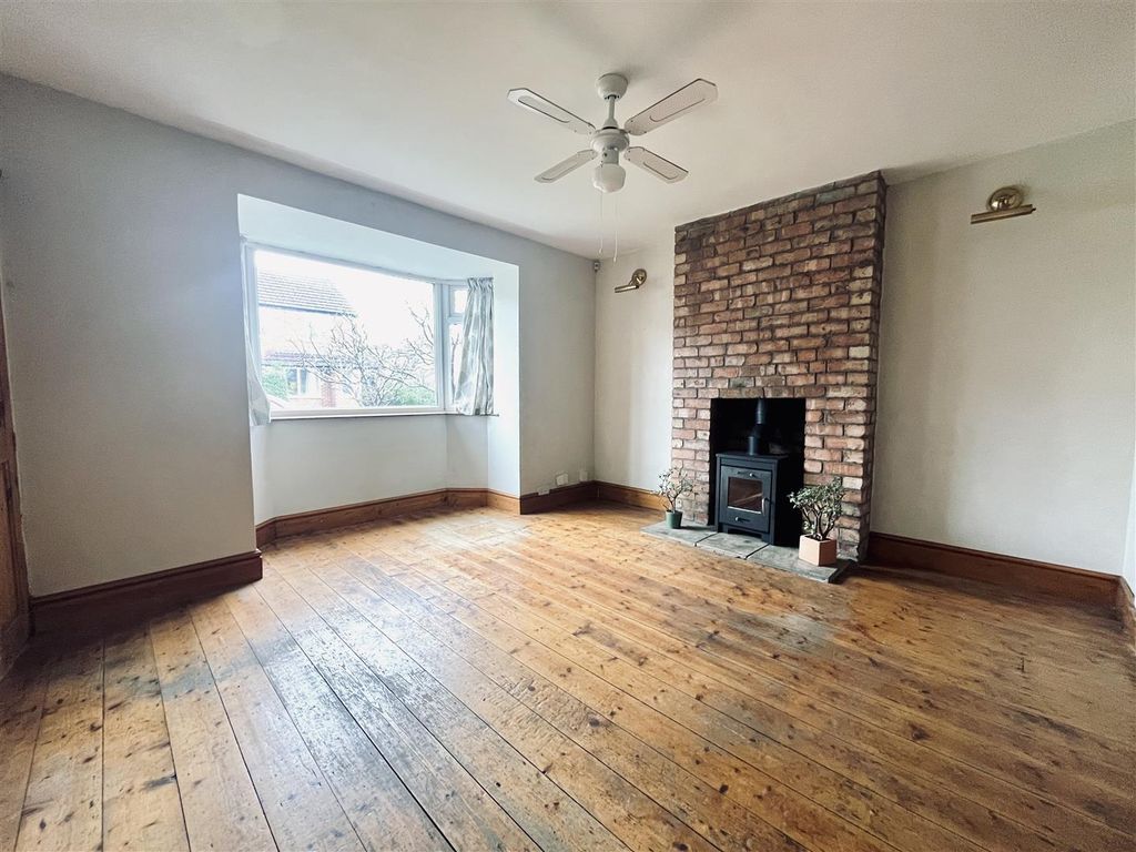 Property photo 2 of 23 Living Room