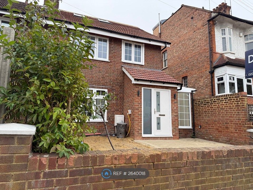 Property photo 3 of 34