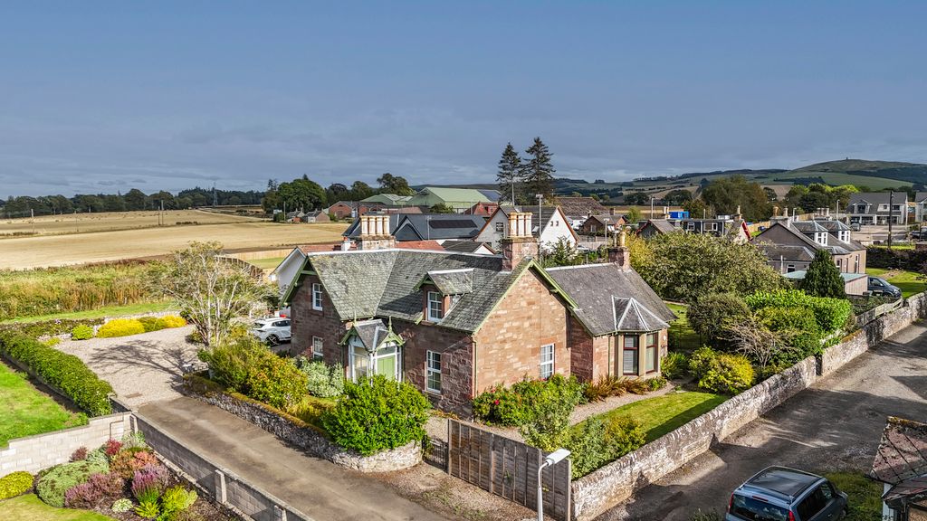 Property photo 1 of 26 Dji_20250902164215_0380_D-Edit