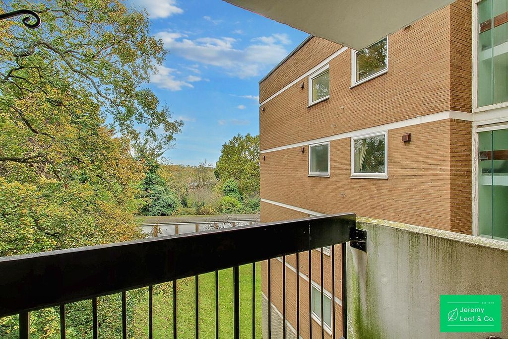 Property photo 2 of 13 Balcony