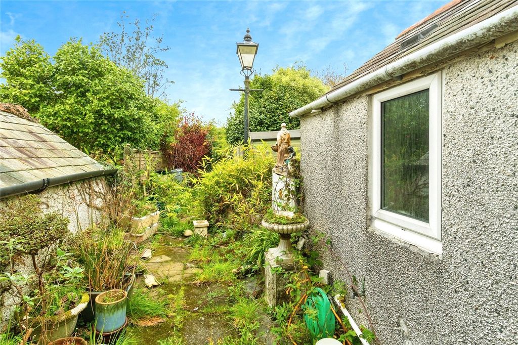 Property photo 2 of 20 Garden