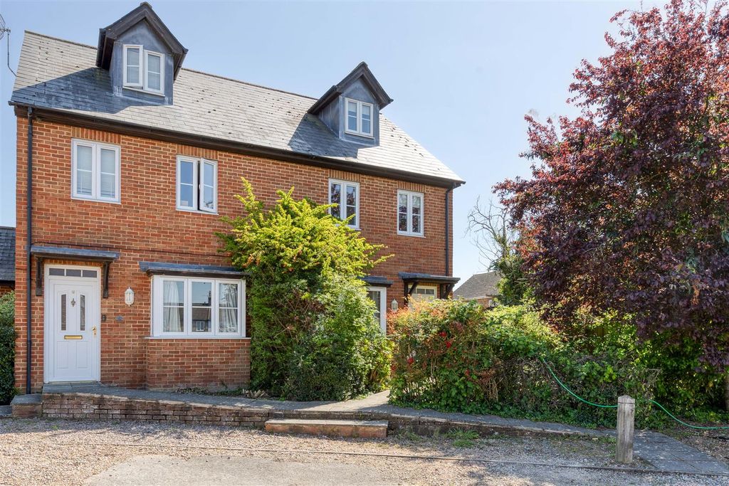 Property photo 1 of 16 Front Aspect