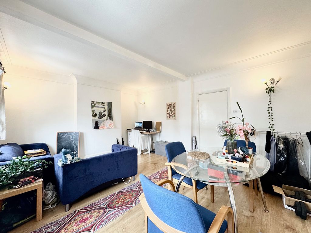 Property photo 1 of 13 1