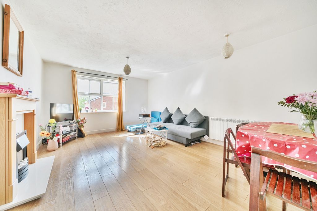 Property photo 1 of 16 Reception Room