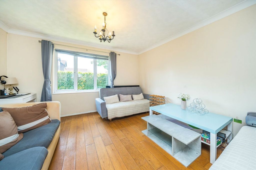 Property photo 2 of 4
