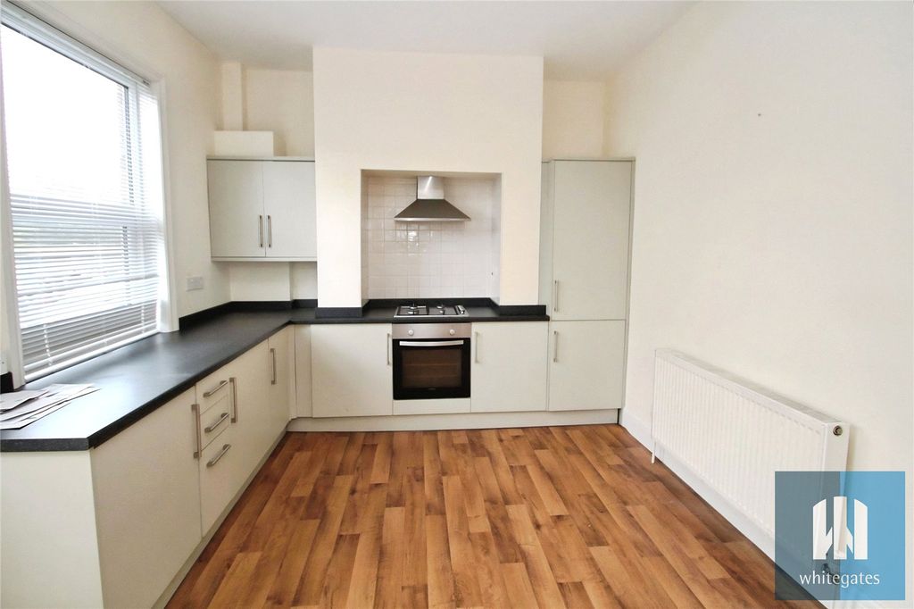Property photo 2 of 14 Picture No. 28