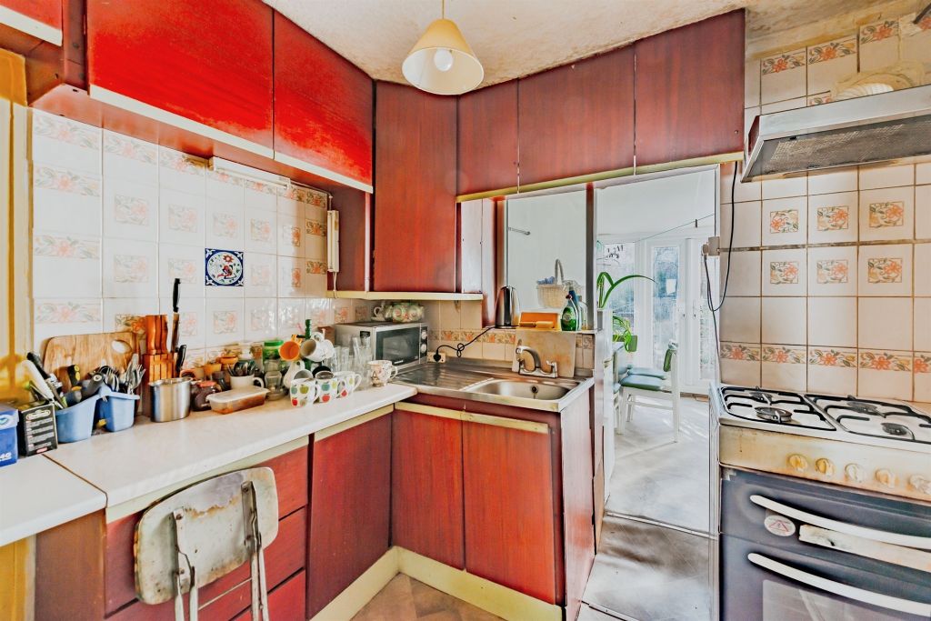 Property photo 3 of 17