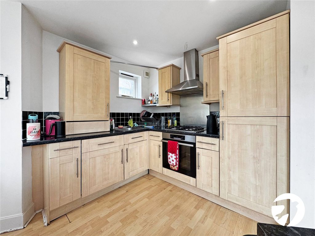 Property photo 2 of 8 Kitchen