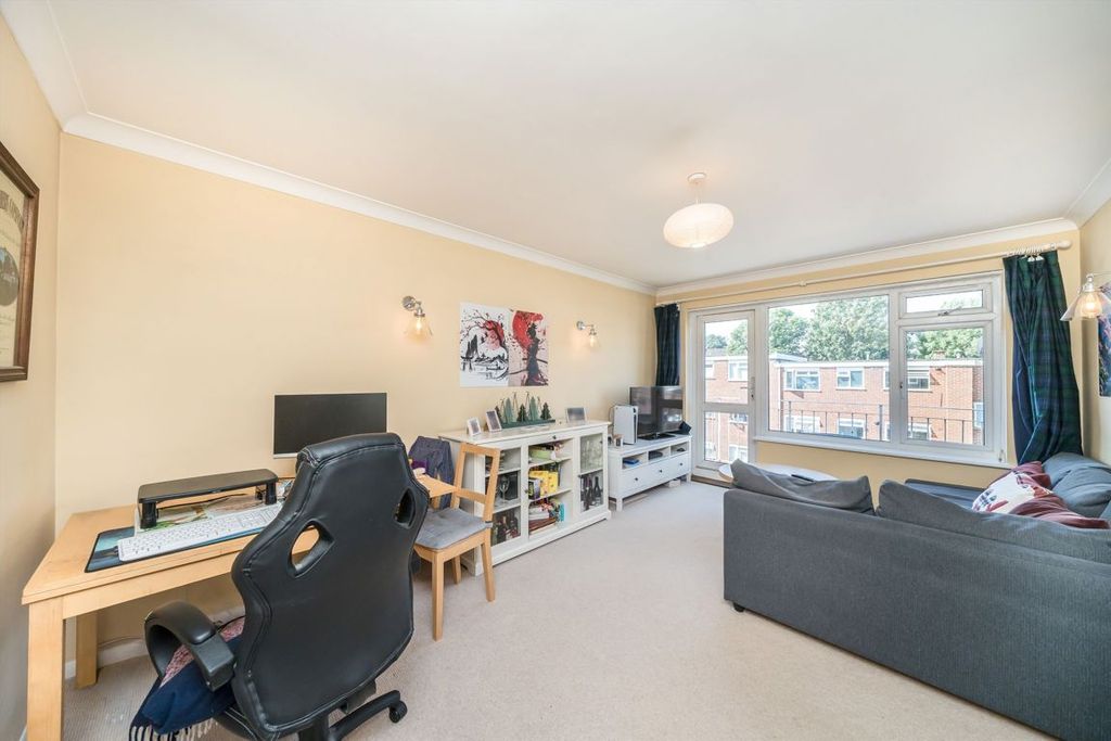 Property photo 2 of 6