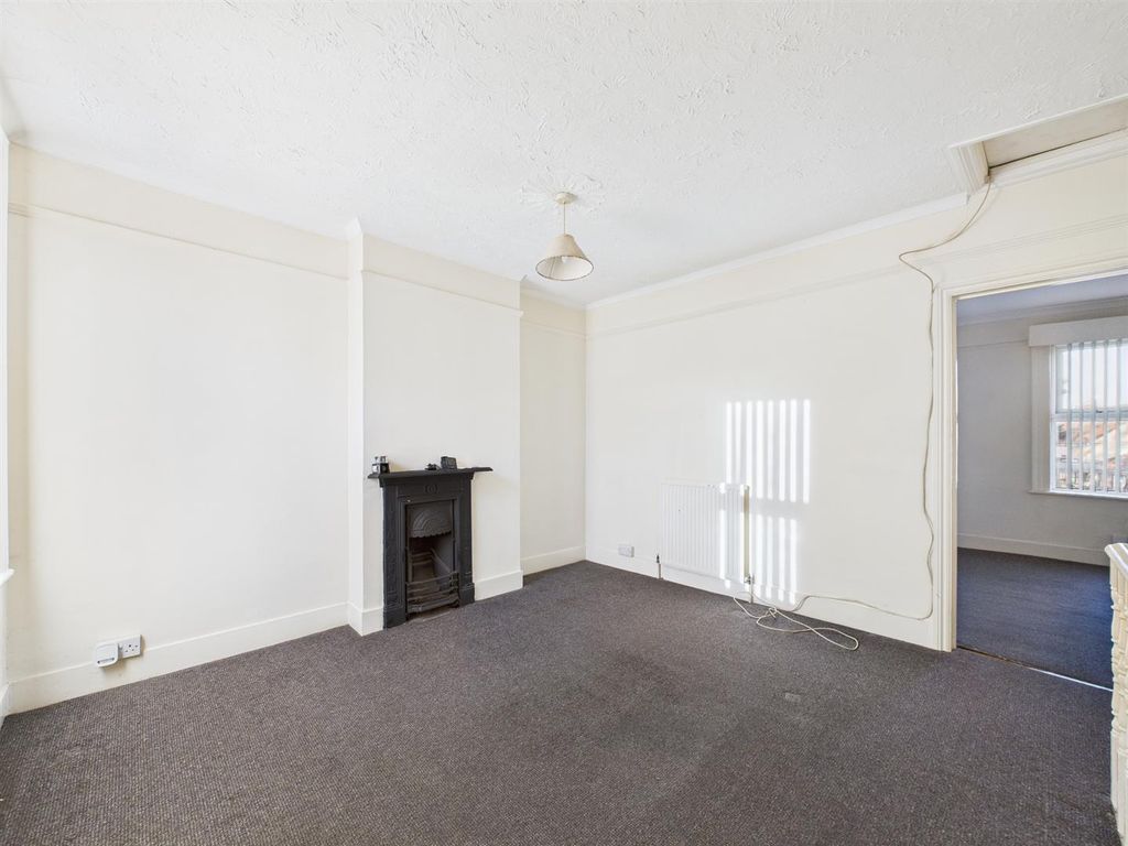 Property photo 2 of 8 Cam02435G0-Pr0075-Still007.Jpg