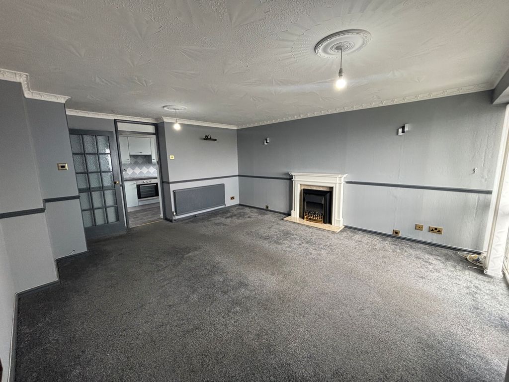 Property photo 2 of 8 Image