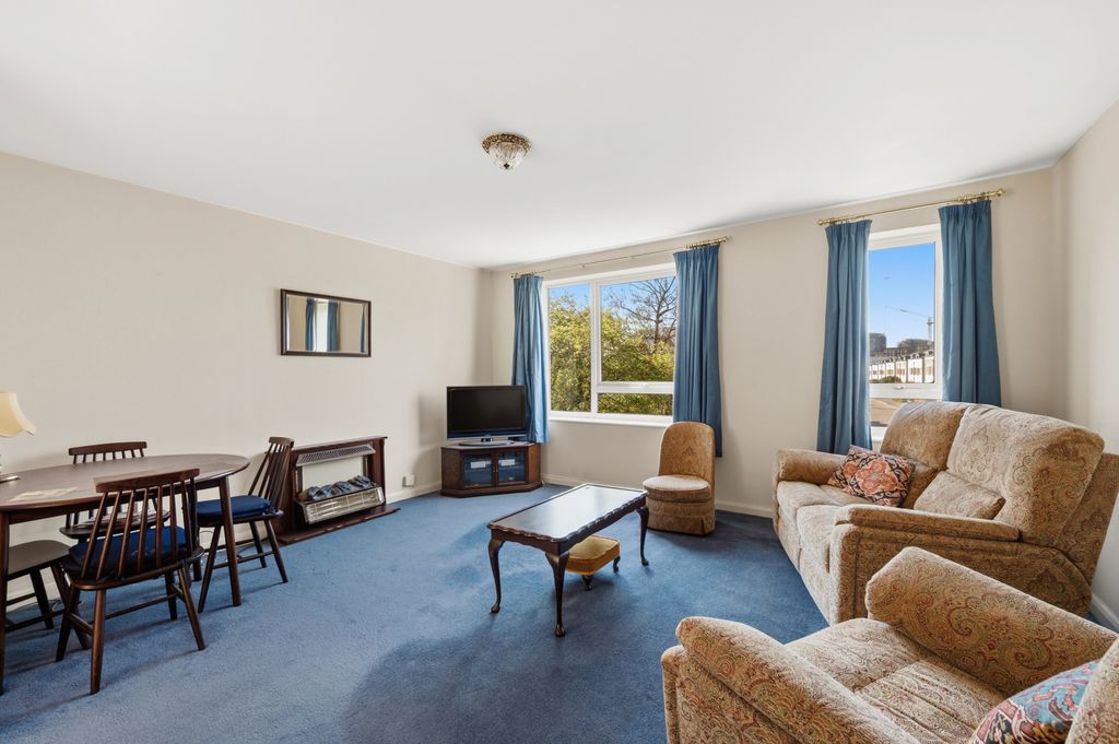 Property photo 3 of 15 Picture No. 04