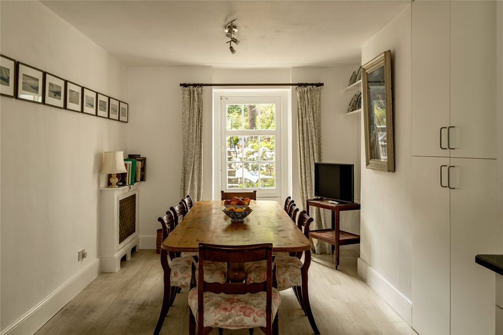 Property photo 2 of 14 Dining Room