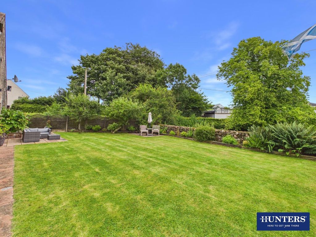 Property photo 2 of 44 Rear Garden
