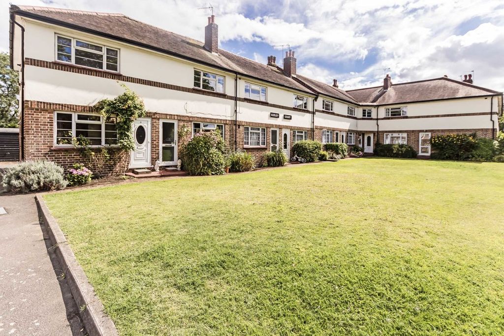 Property photo 1 of 5