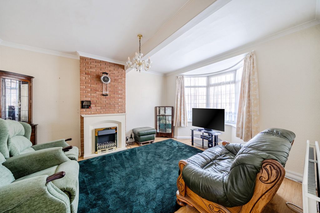 Property photo 2 of 11 Reception