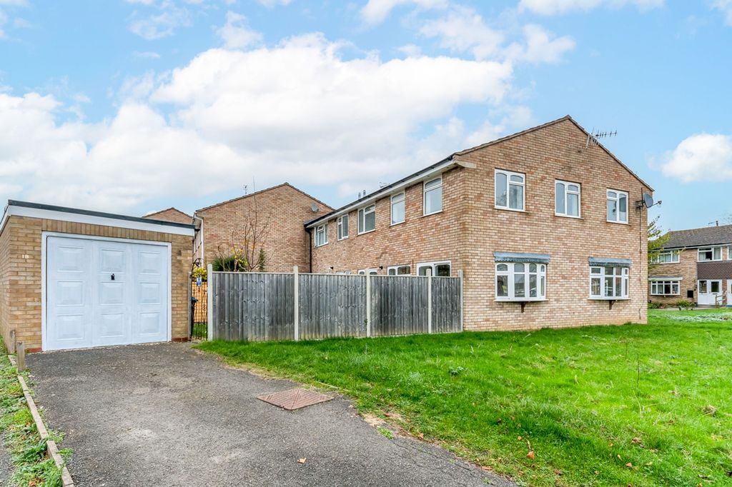 Property photo 2 of 16