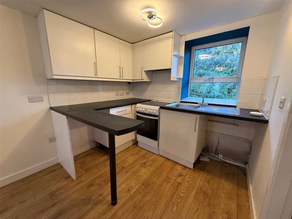 Property photo 3 of 9 Picture No. 22