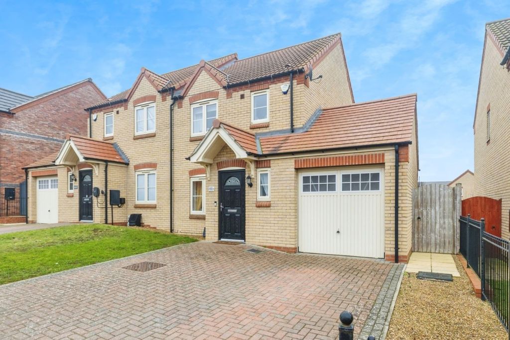 Property photo 2 of 14