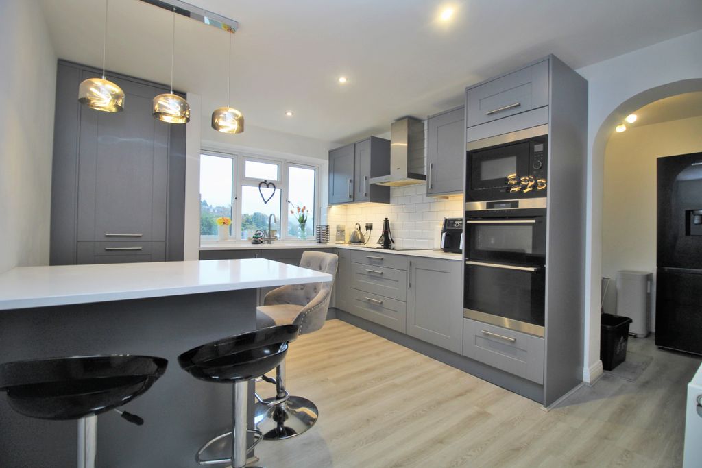 Property photo 1 of 17 69