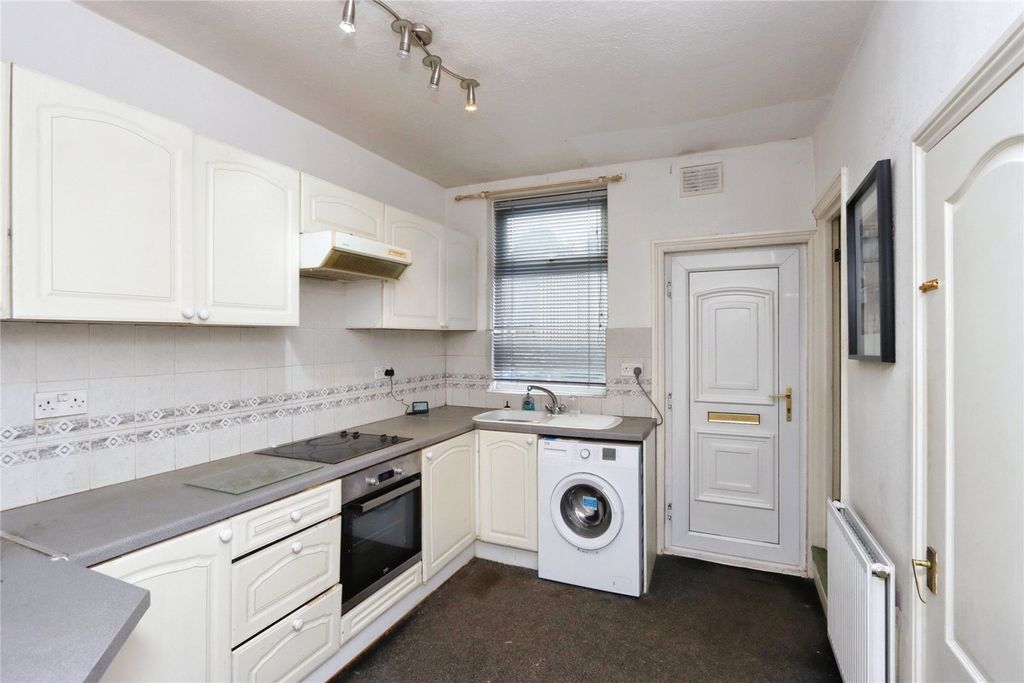 Property photo 2 of 17 Picture No. 08