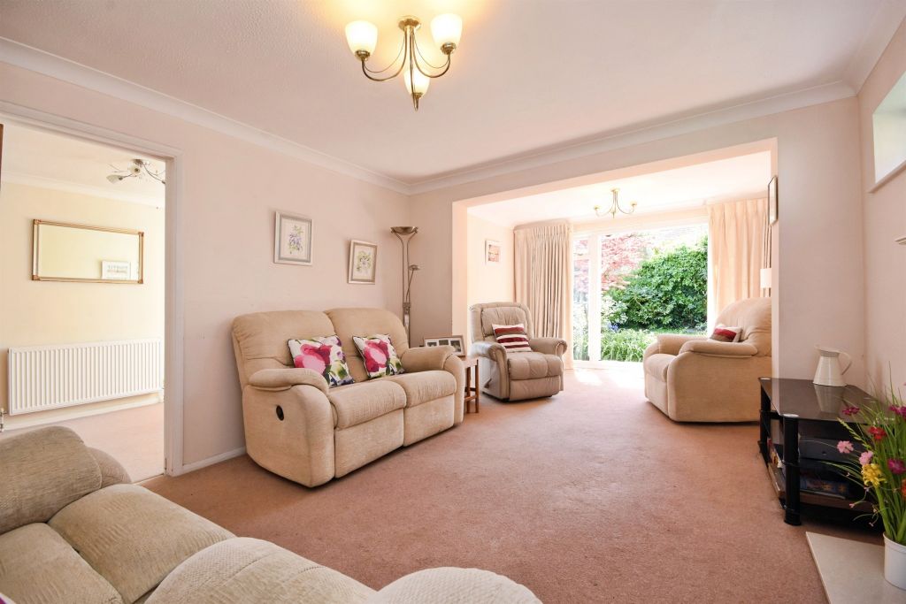 Property photo 2 of 21