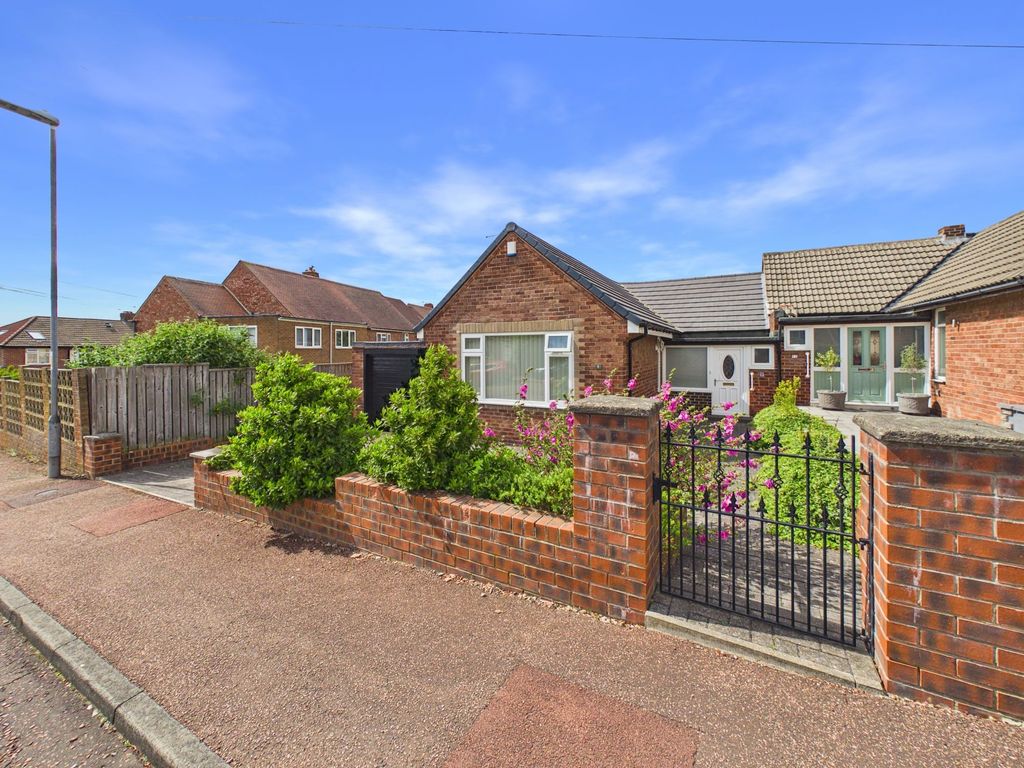 Property photo 1 of 12 External